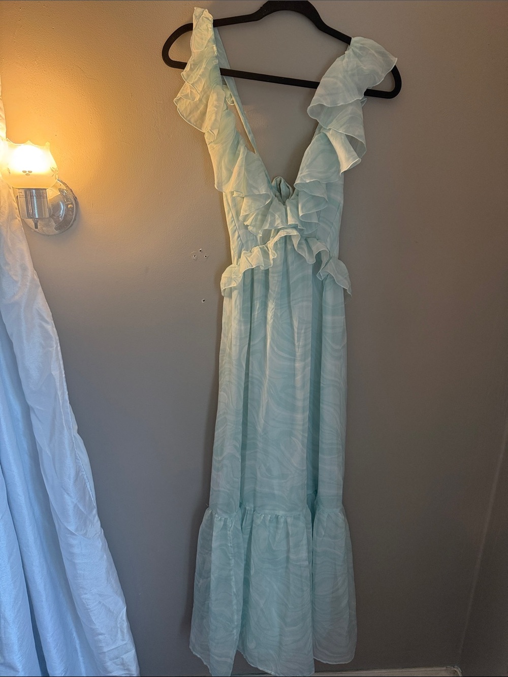 Light Mint Ruffle V-Neck Maxi Dress - Brand: Abercrombie and Fitch